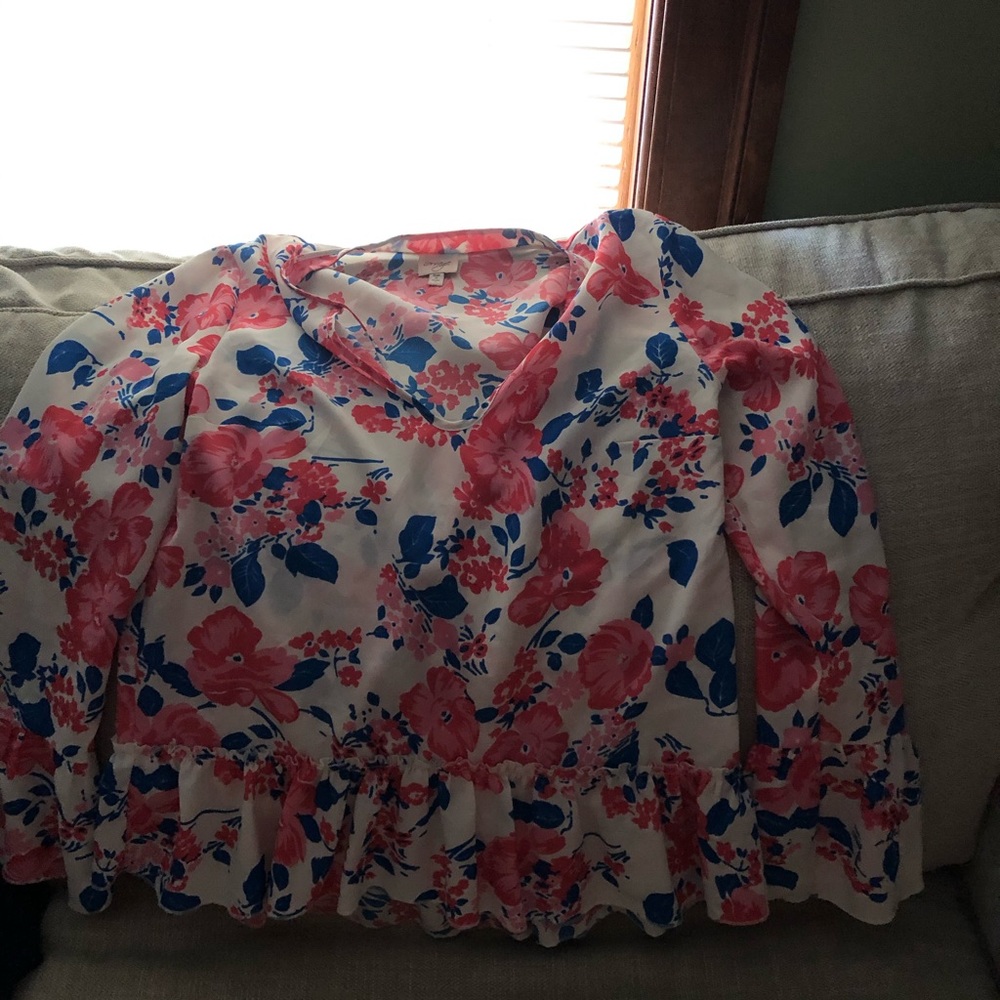 Corsage flower blouse